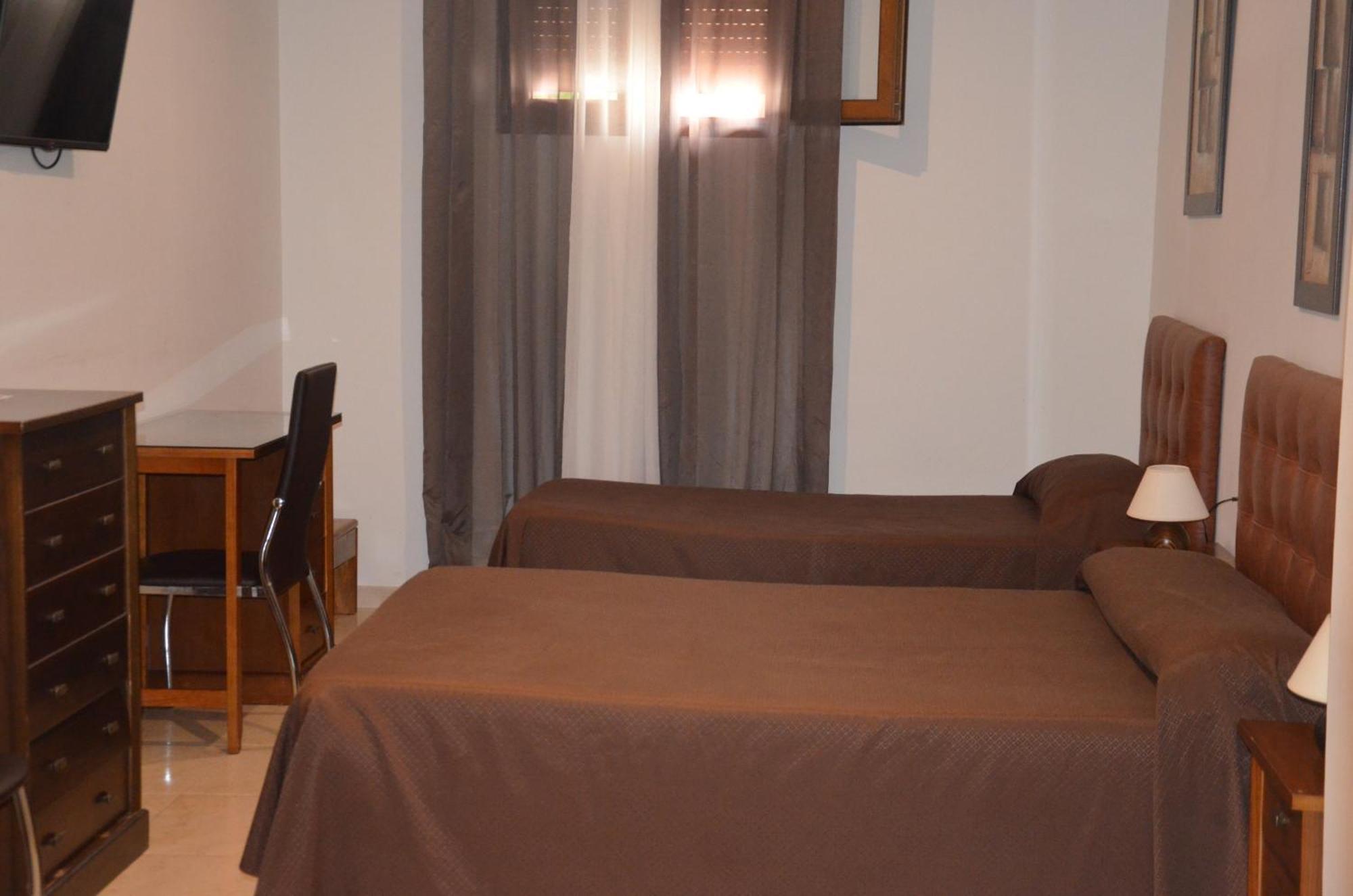 Hostal Mont Royal Alicante Kültér fotó