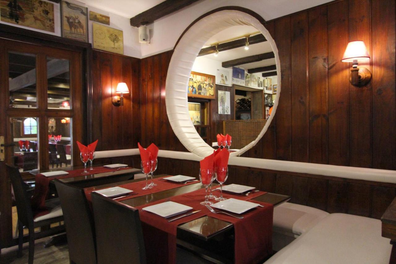 Hostal Mont Royal Alicante Kültér fotó